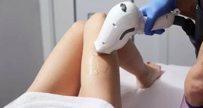 Jak się przygotować do depilacji laserowej, aby uniknąć podrażnień?