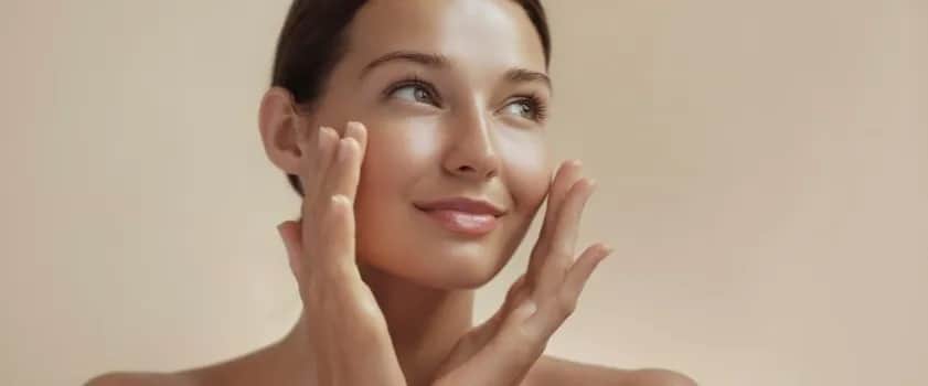 Jaki krem do cery mieszanej? Odkryj idealne składniki i porady