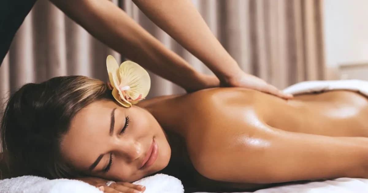Masaż balijski jak wygląda – poznaj tajemnice relaksu i harmonii
