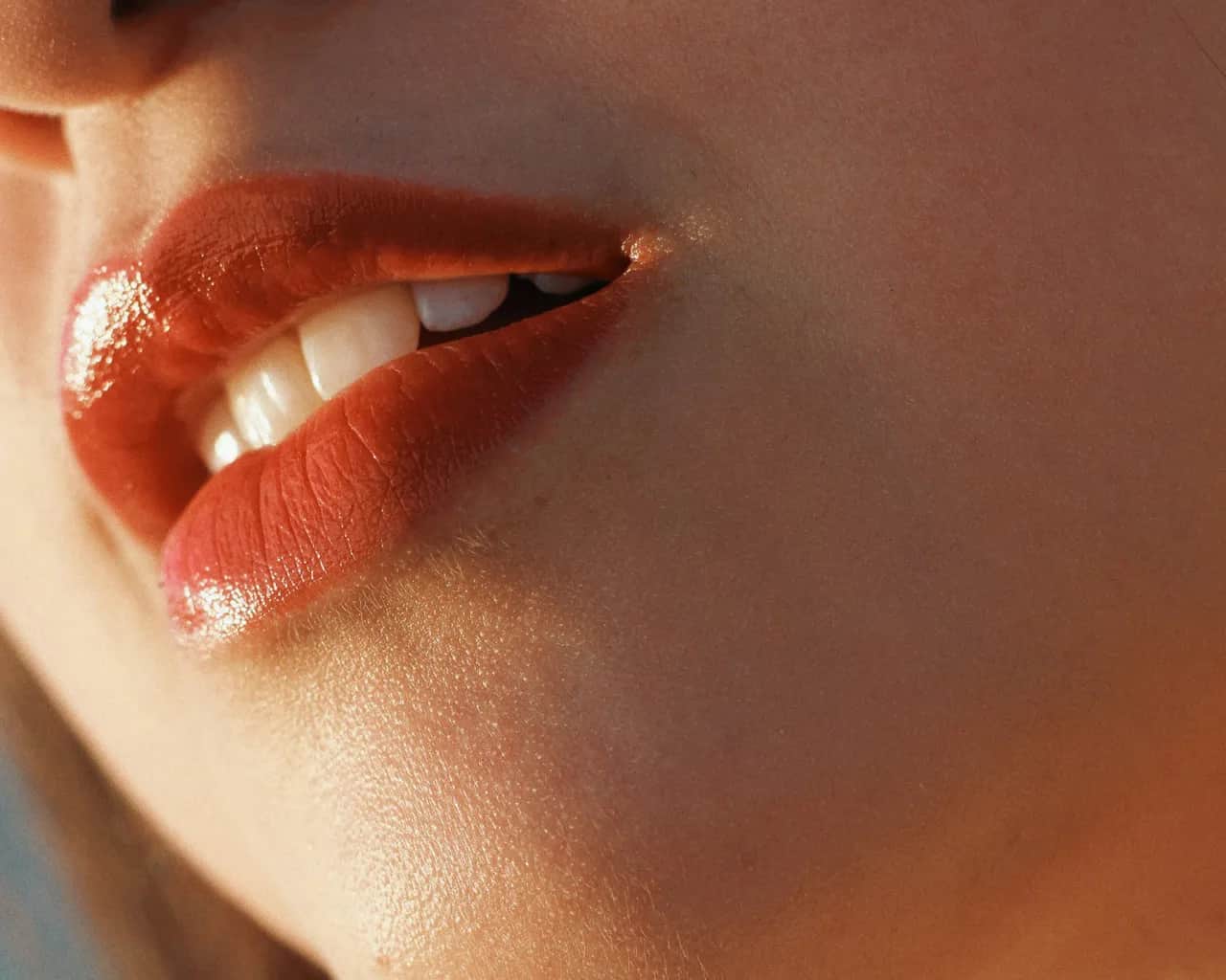 Ile kosztuje powiększanie ust 0,5 ml? Sprawdź ceny w klinikach