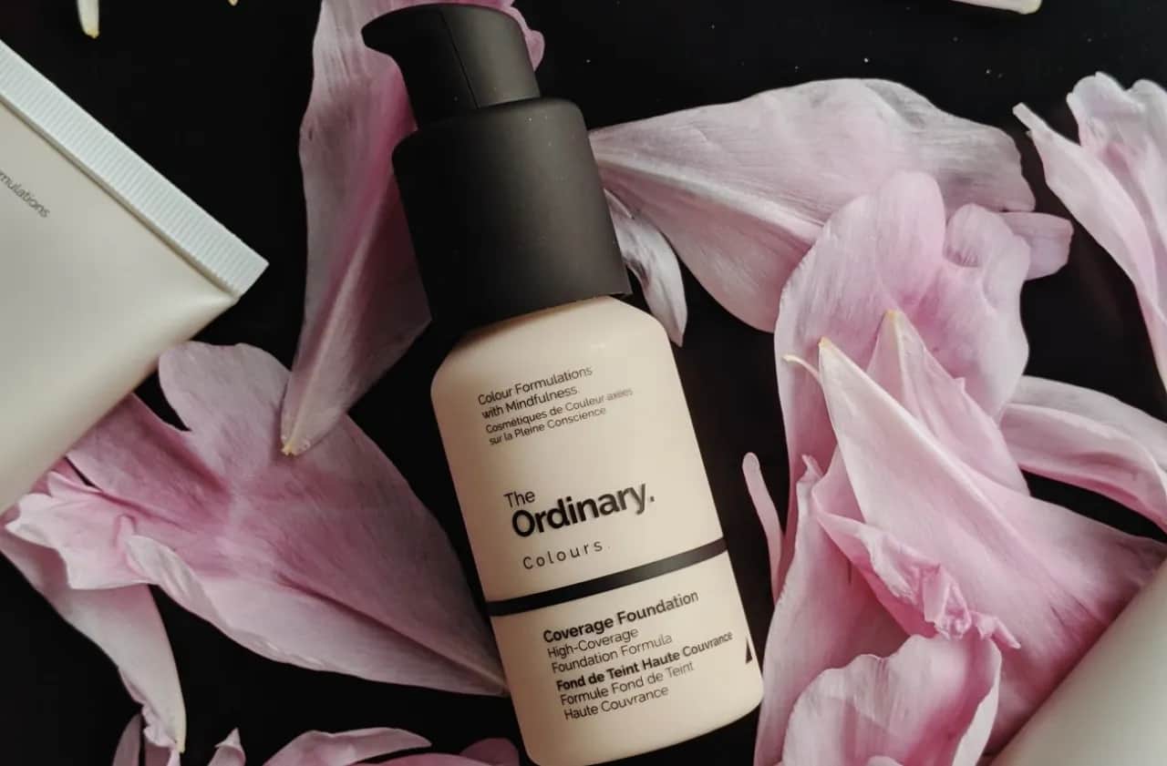 Jaki podkład do cery dojrzałej mieszanej, aby uniknąć zmarszczek?