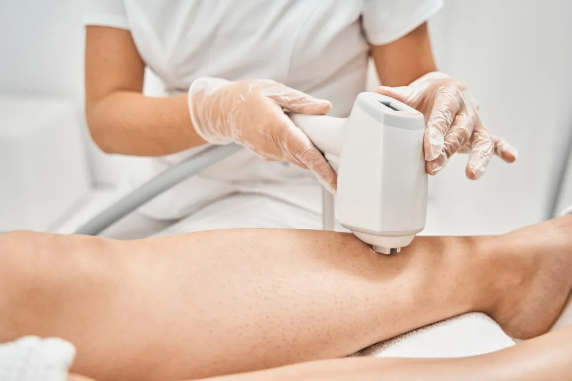 Jaka depilacja najlepsza? Porównanie metod, które nie bolą i są skuteczne