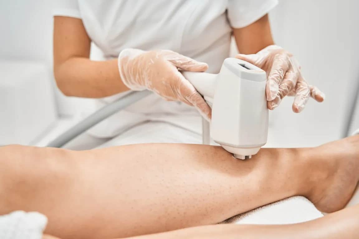 Jaka depilacja najlepsza? Porównanie metod, które nie bolą i są skuteczne