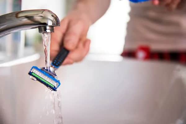 Jak golić miejsca intymne, aby uniknąć podrażnień i dyskomfortu